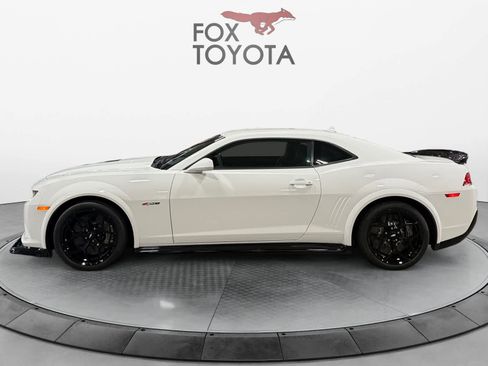 Used 2015 Chevrolet Camaro Z/28 RWD image 3