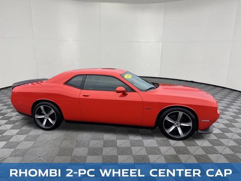 Used 2019 Dodge Challenger R/T RWD image 4