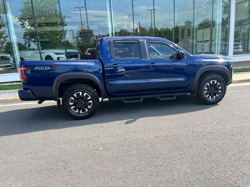 Used 2022 Nissan Frontier PRO-4X w/ Technology Package AWD/4WD image 9