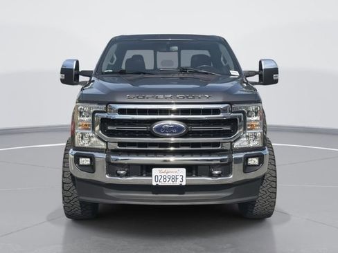 Used 2020 Ford F250 Lariat image 2