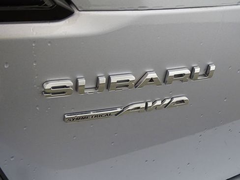 Used 2023 Subaru Outback Premium image 43