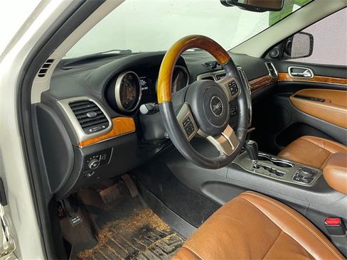 Used 2012 Jeep Grand Cherokee Overland w/ Mopar Chrome Edition Group image 3