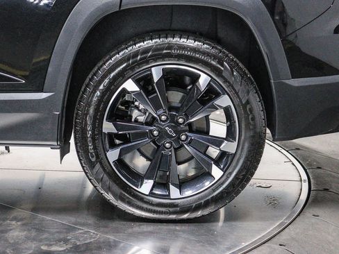 Used 2025 Chevrolet Equinox RS w/ Safety and Technology Package FWD image 10