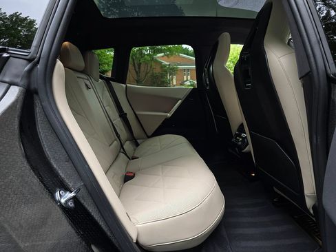 Used 2024 BMW iX xDrive50 w/ Sport Package AWD/4WD image 19
