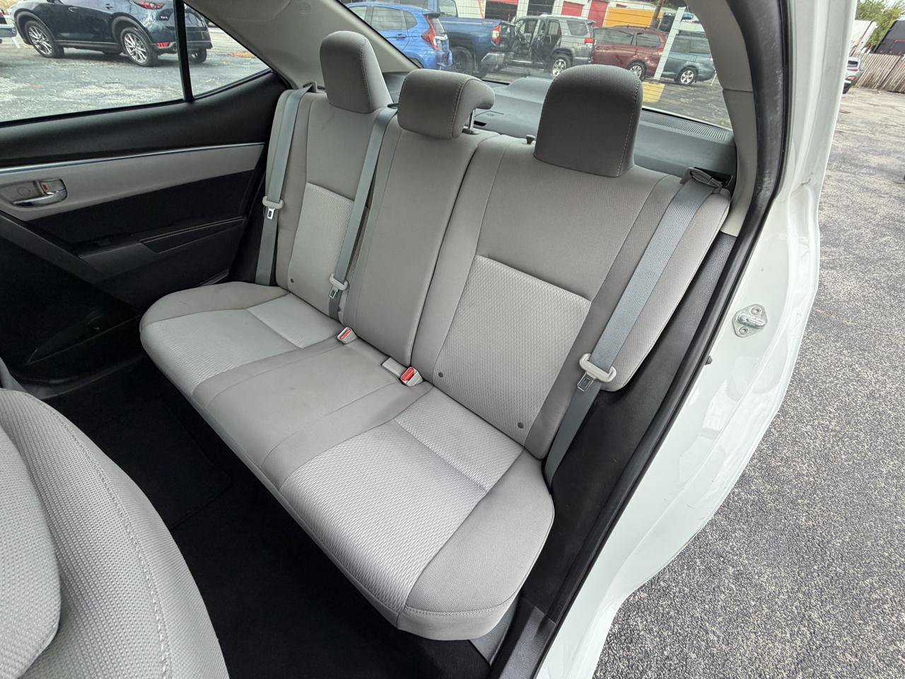 Used 2014 Toyota Corolla LE FWD image 12