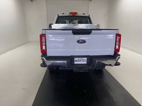 Used 2024 Ford F250 XL w/ FX4 Off-Road Package AWD/4WD image 4