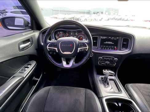 Used 2018 Dodge Charger R/T Scat Pack RWD image 7
