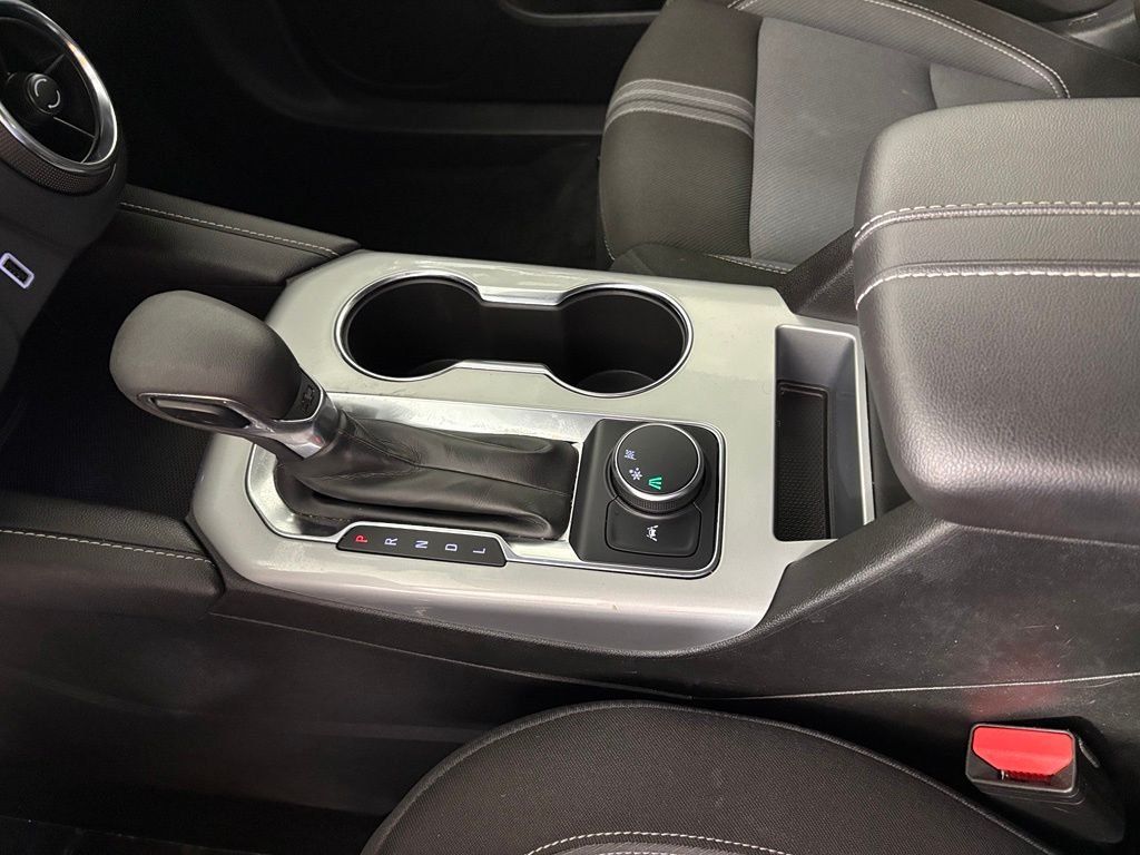 Used 2025 Chevrolet Blazer LT FWD image 27