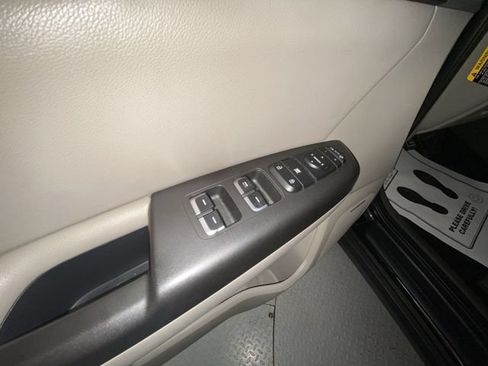 Used 2017 Kia Sportage EX w/ EX Technology Package AWD/4WD image 13