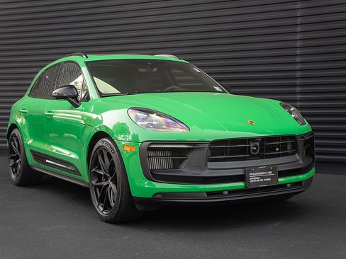 Used 2023 Porsche Macan GTS AWD/4WD image 30