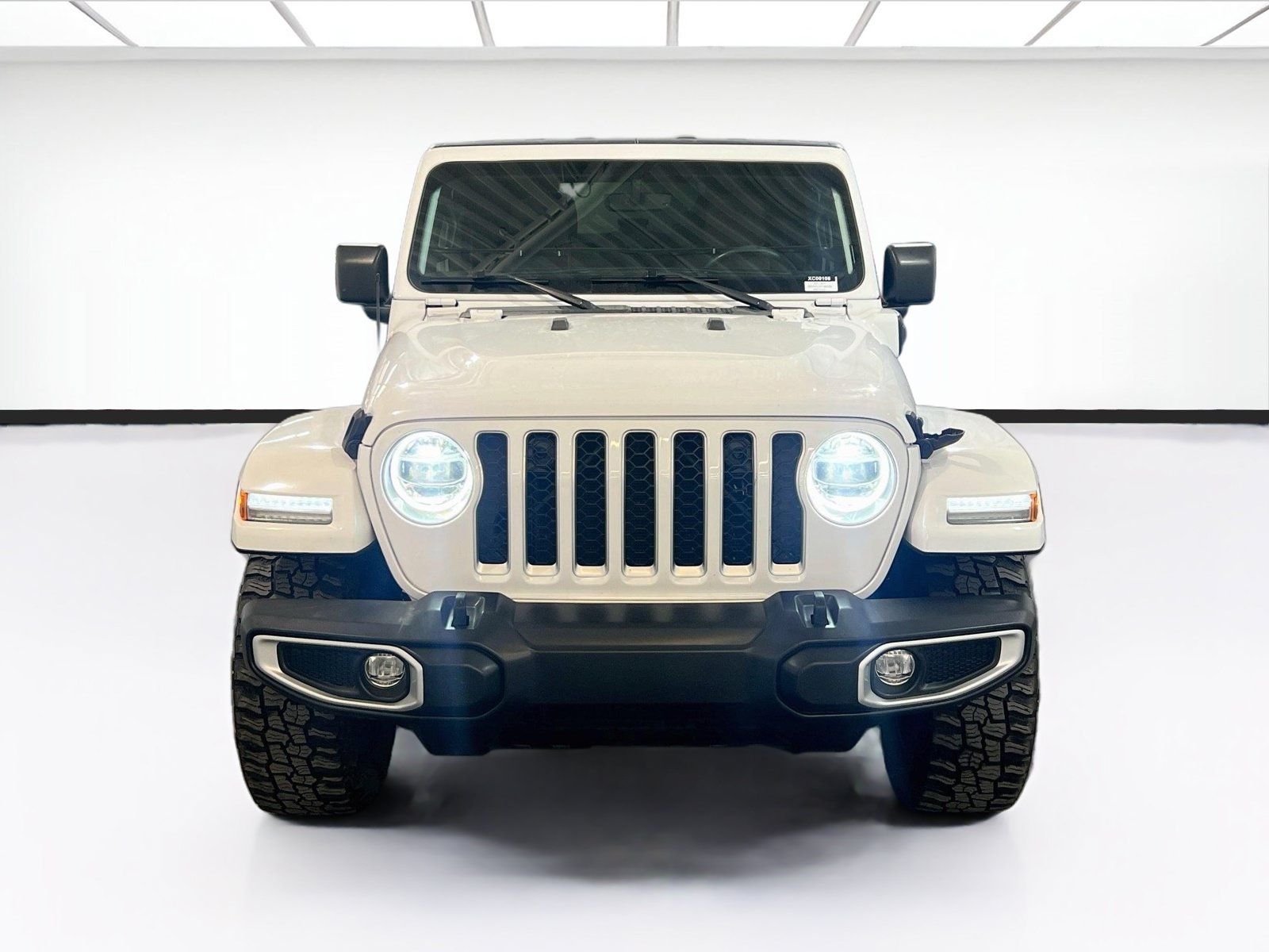 Used 2021 Jeep Wrangler Unlimited Sahara w/ Cold Weather Group AWD/4WD image 2