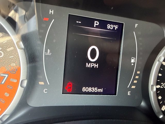 Used 2015 Jeep Renegade Latitude FWD image 15