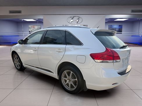 Used 2012 Toyota Venza LE w/ LE Convenience Pkg FWD image 7