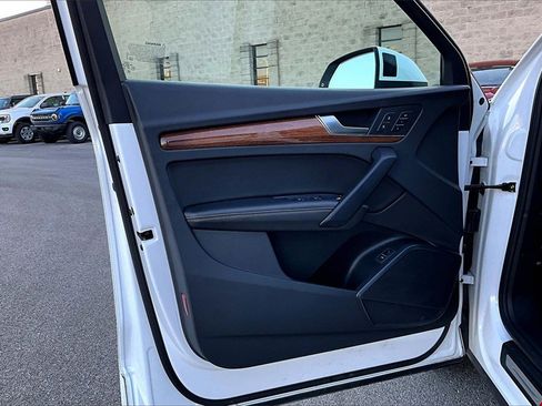 Used 2022 Audi Q5 2.0T Premium Plus image 22