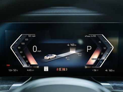 Used 2025 BMW i7 eDrive50 w/ Premium Package image 33