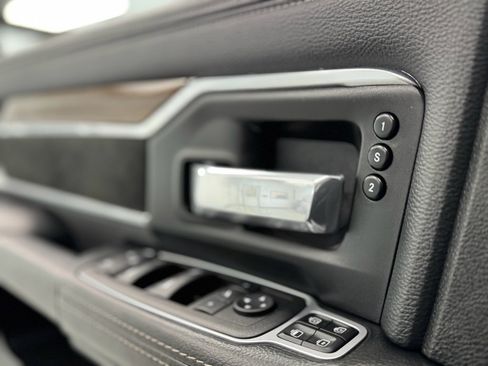 Used 2024 RAM 2500 Laramie image 19