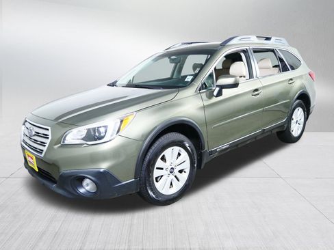 Used 2017 Subaru Outback 2.5i Premium AWD/4WD image 3