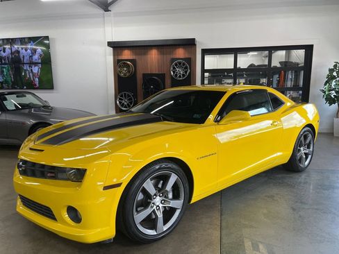 Used 2012 Chevrolet Camaro SS w/ RS Package RWD image 3