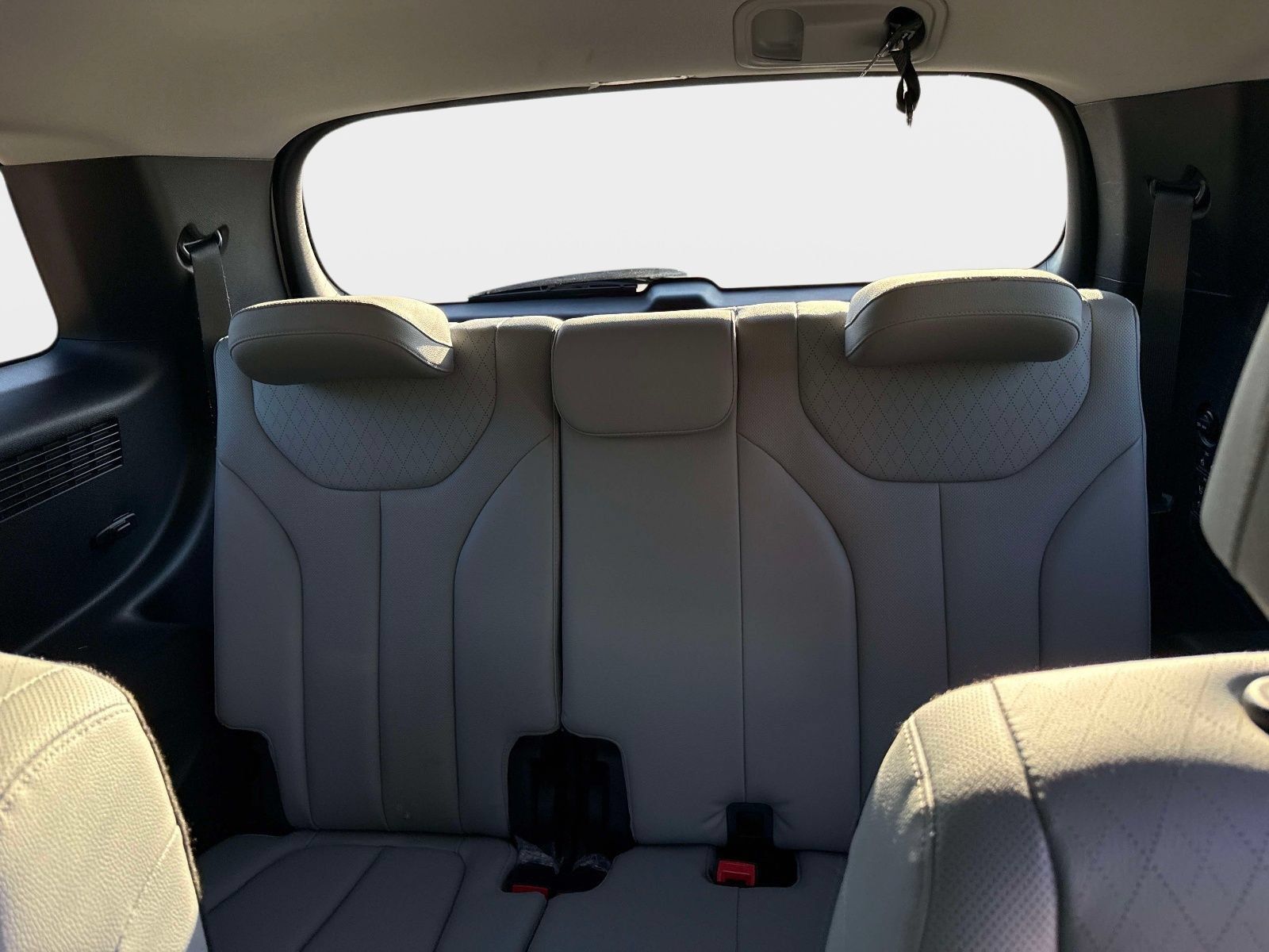 Used 2022 Hyundai Palisade SEL w/ Premium Package FWD image 13