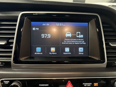 Used 2018 Hyundai Sonata SE FWD image 19