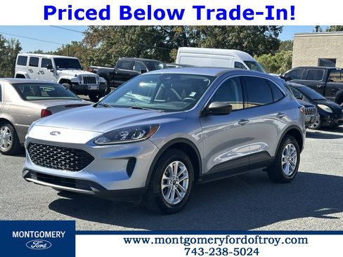 Used 2022 Ford Escape SE image 2