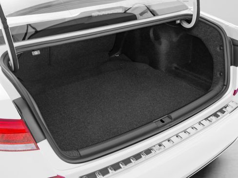 Used 2022 Volkswagen Passat 2.0T image 14