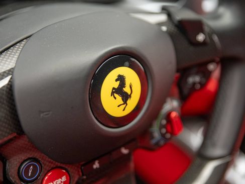 Used 2019 Ferrari GTC4Lusso AWD/4WD image 20