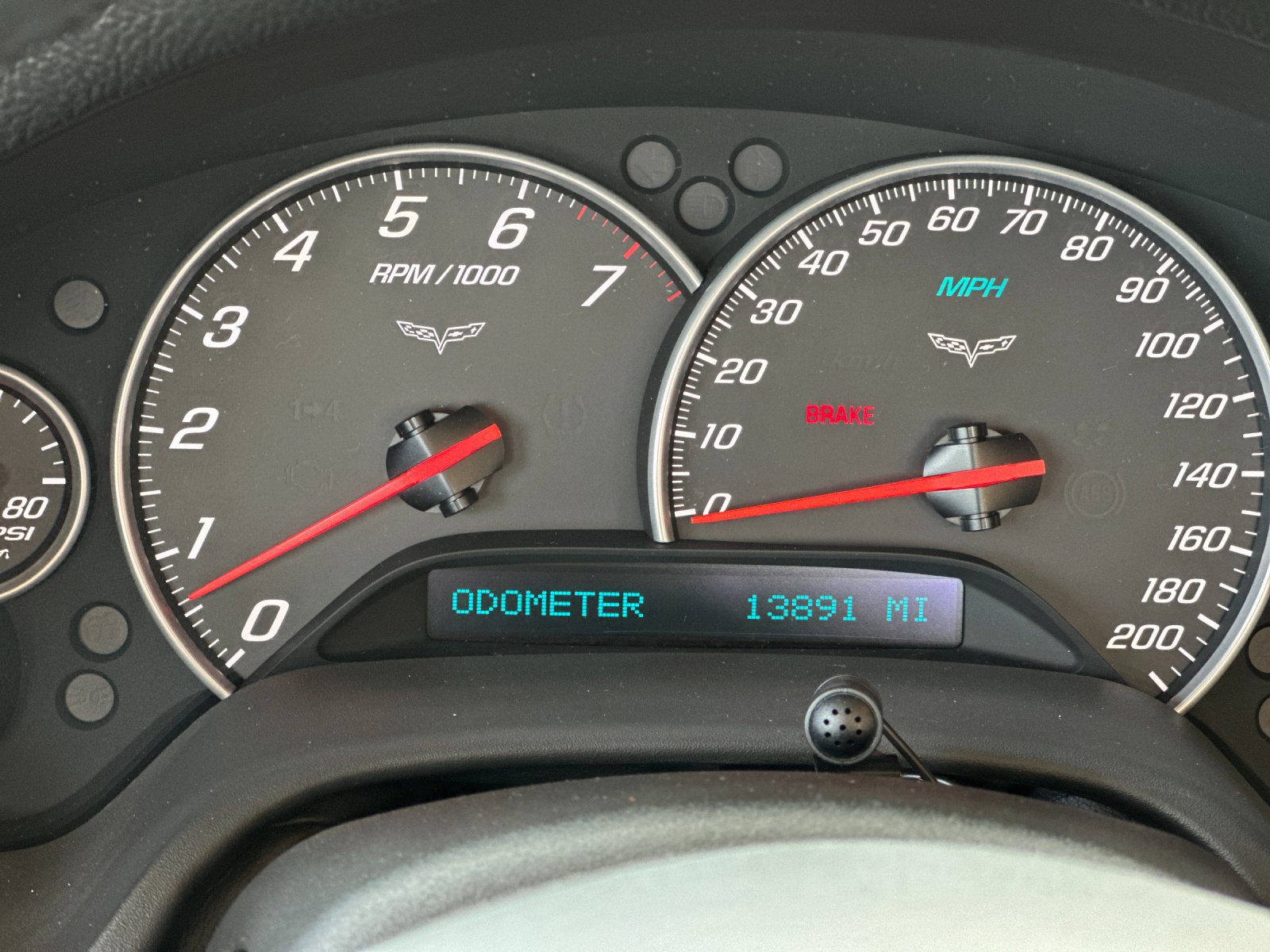 Used 2005 Chevrolet Corvette Convertible w/ Preferred Equipment Group RWD image 22