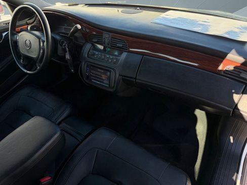 Used 2005 Cadillac De Ville Sedan image 28