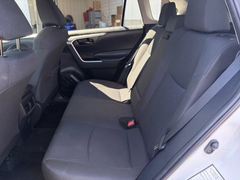 Used 2024 Toyota RAV4 LE AWD/4WD image 25