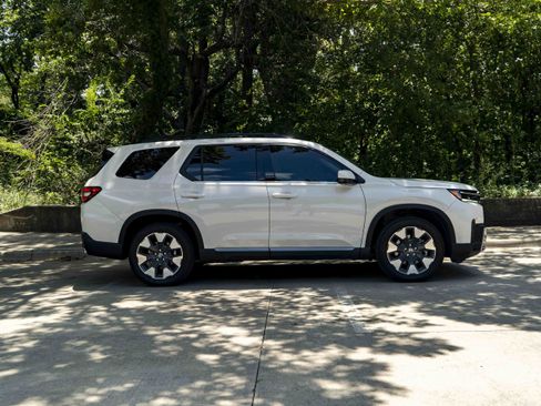 Used 2026 Honda Pilot Elite image 10