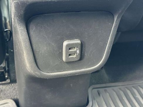 Used 2021 Chevrolet Equinox LT image 14