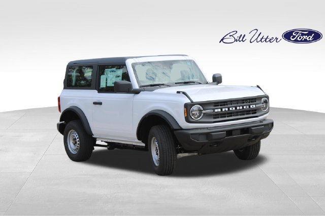 New 2026 Ford Bronco 2-Door AWD/4WD image 2