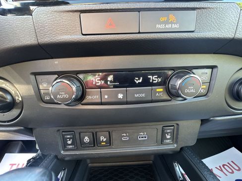 Used 2022 Nissan Frontier PRO-4X w/ Pro-4X Premium Package AWD/4WD image 20