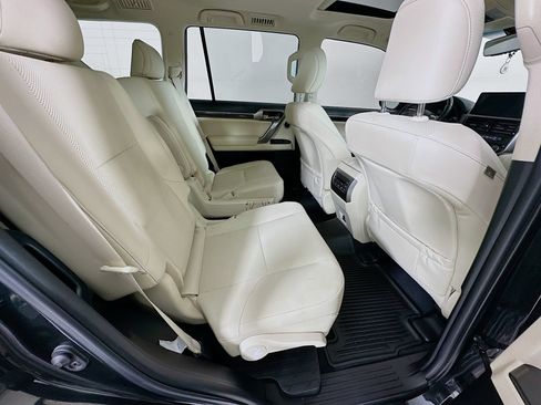 Used 2023 Lexus GX 460 Premium AWD/4WD image 30