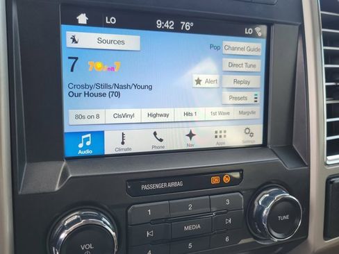 Certified 2017 Ford F450 Lariat w/ Lariat Ultimate Package image 28