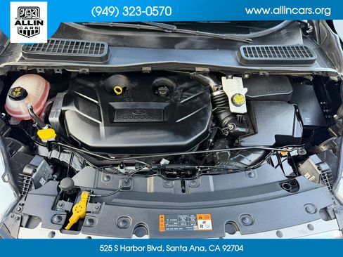 Used 2018 Ford Escape Titanium w/ Ford Safe & Smart Package AWD/4WD image 25