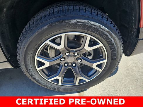 Used 2023 Jeep Wagoneer Series III w/ Preferred Equipment Group image 35