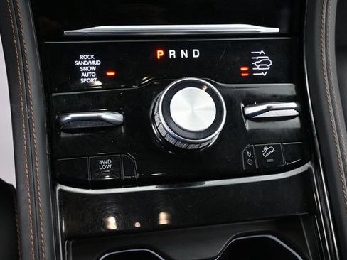 Used 2025 Jeep Grand Cherokee Summit AWD/4WD image 14