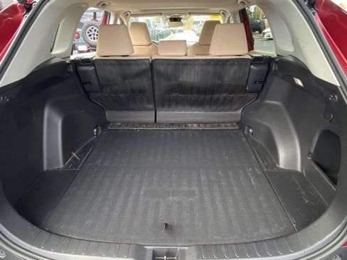 Used 2022 Toyota RAV4 XLE image 25
