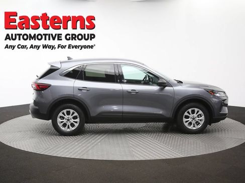 Used 2024 Ford Escape Active AWD/4WD image 45
