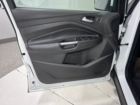 Used 2017 Ford Escape SE AWD/4WD image 8