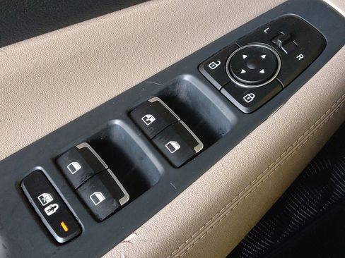 Used 2023 Hyundai Santa Fe SE FWD image 27