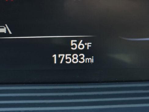 Certified 2024 Hyundai Venue Limited image 30