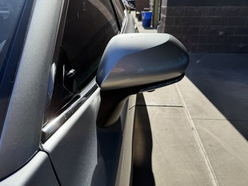 Used 2020 Toyota Camry XLE image 14