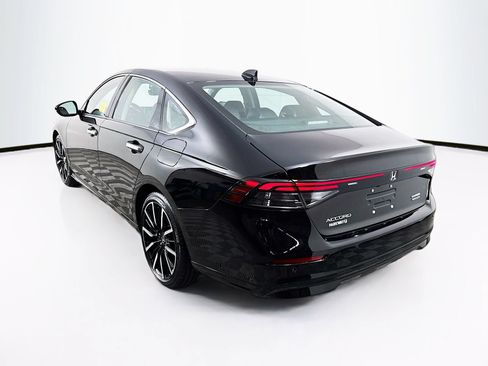 Used 2024 Honda Accord Touring image 5