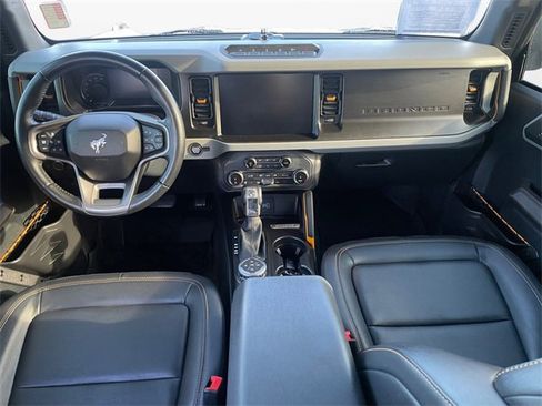 Used 2022 Ford Bronco Badlands image 10