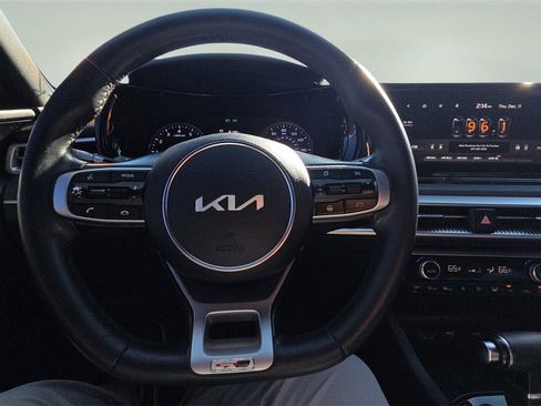Used 2022 Kia K5 GT-Line image 11