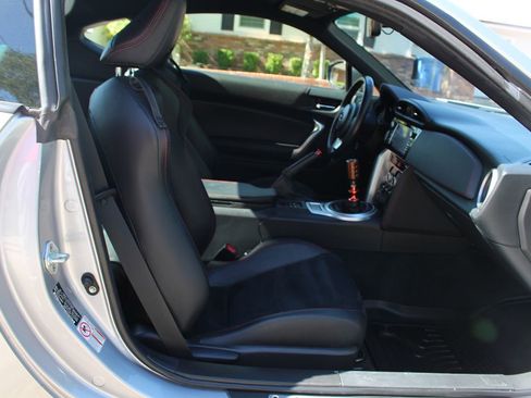 Used 2020 Subaru BRZ Limited w/ Performance Package RWD image 12