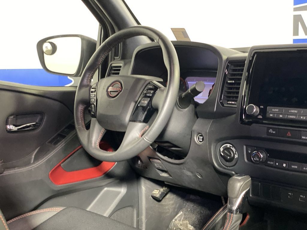 Used 2024 Nissan Frontier PRO-4X w/ Off-Road Protection Package AWD/4WD image 10